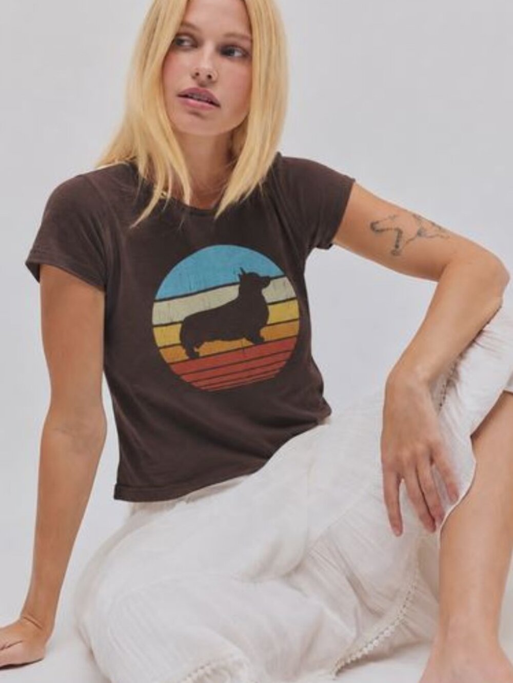 Brown Tee with Vintage Retro Corgi Sunset Graphic Dog Lover T-shirt